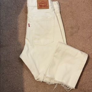 Levi’s NWOT waist 27